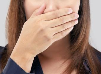 What Causes Bad Breath? Top 8 Dentist-Recommended Solutions for Fresher Breath