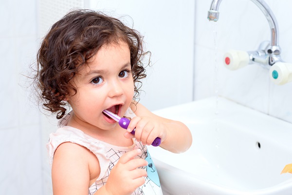 A Kid Friendly Dentist Answers FAQs About Baby Teeth